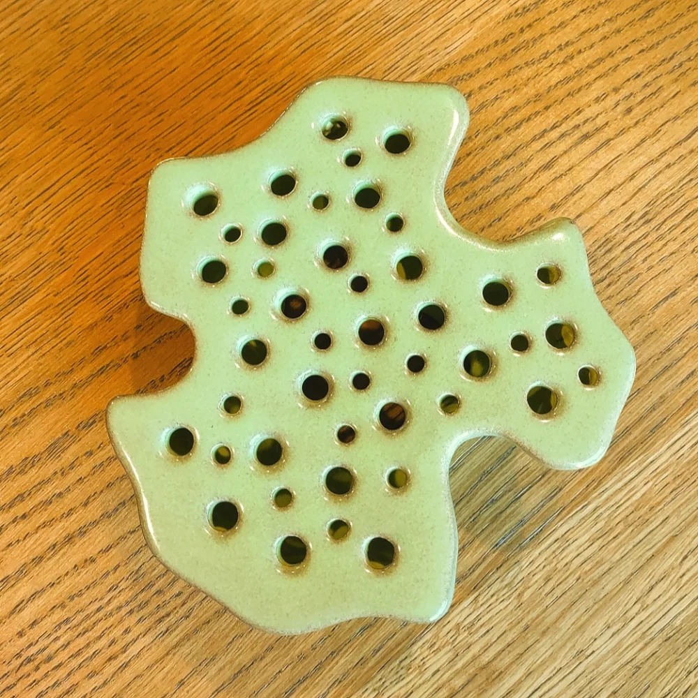 Ceramic Flower Frog Ikebana Coral Shamrock - Picture 2 of 7